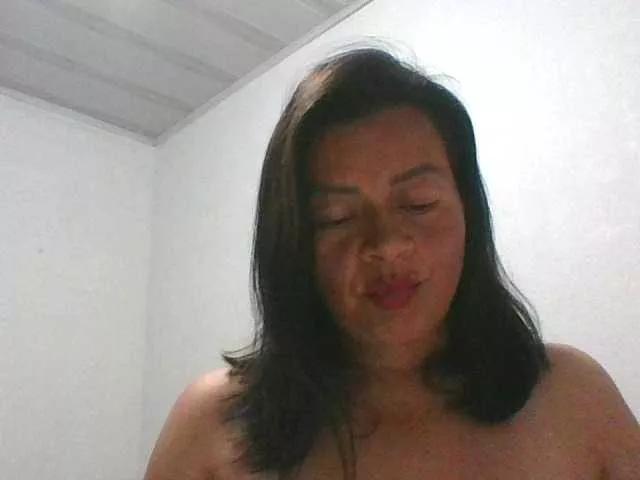 adri007 on BongaCams 