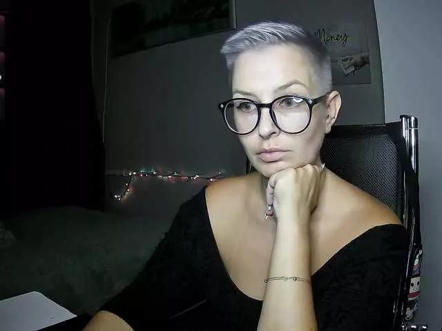 AlikBlack on BongaCams 