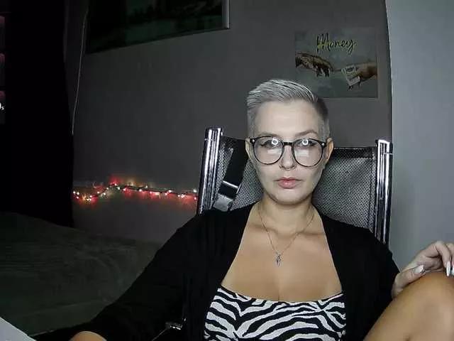 AlikBlack on BongaCams 