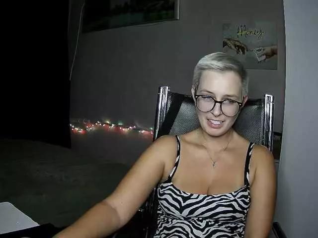 AlikBlack on BongaCams 