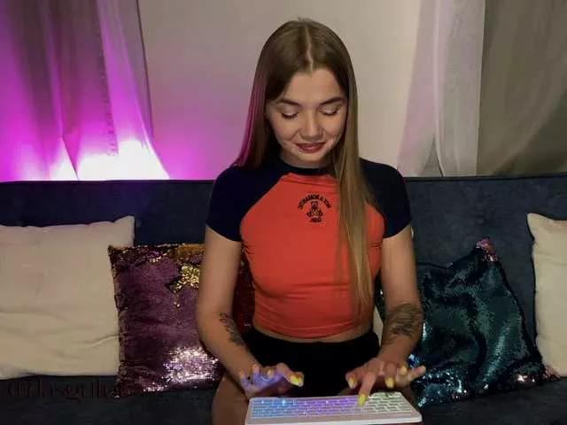 Offline CarrieBradshaww on BongaCams