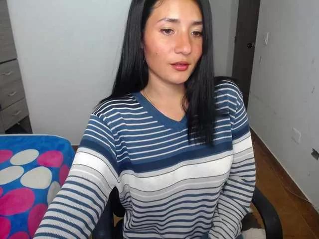 catalinahounn on BongaCams 