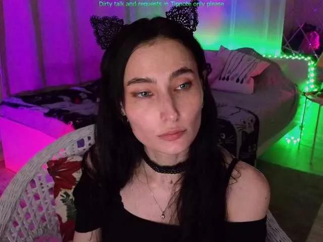 CherryFoxy on BongaCams 