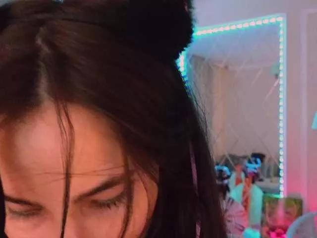 CherryFoxy on BongaCams 