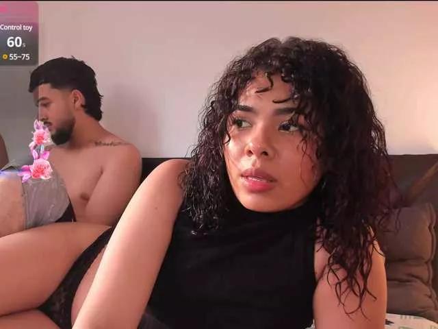 CloeAndcameron13 on BongaCams 