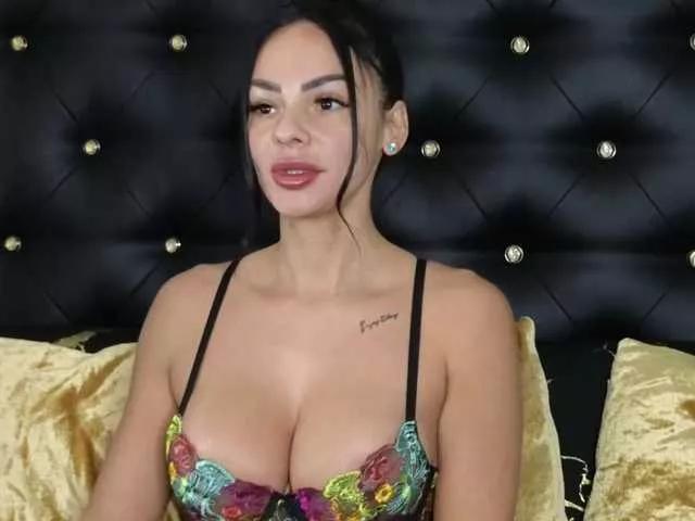 ell3 on BongaCams 