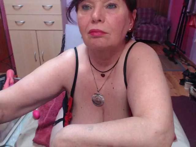 Elmira63 on BongaCams 