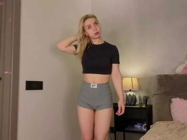 ElsaStormy on BongaCams 