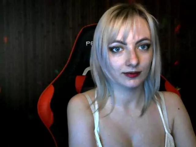 EXTASYmina on BongaCams 