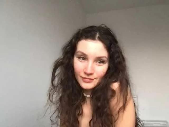 Offline JolieKiss on BongaCams