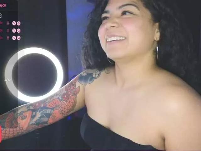 Kimmiakiss22 on BongaCams 