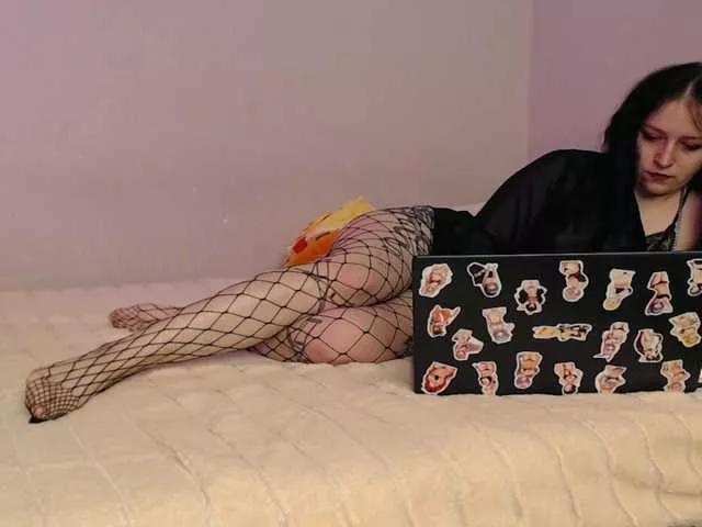 krisskiss21 on BongaCams 