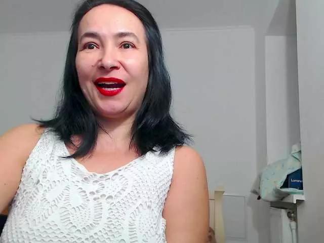 lesolei on BongaCams 