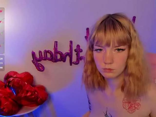 Lina-blueeyed on BongaCams 