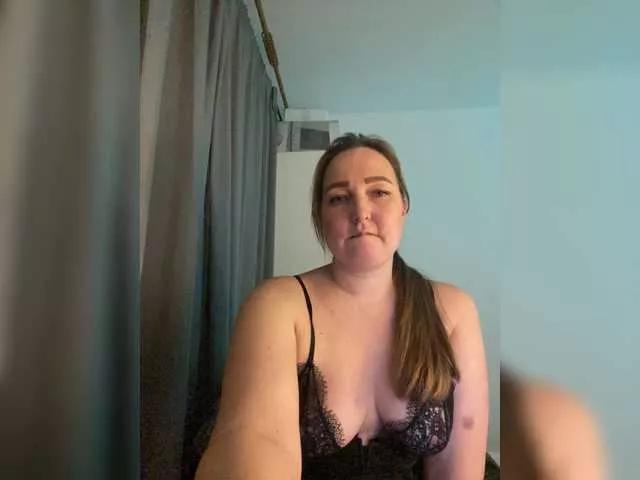 LISA-WHITE on BongaCams 