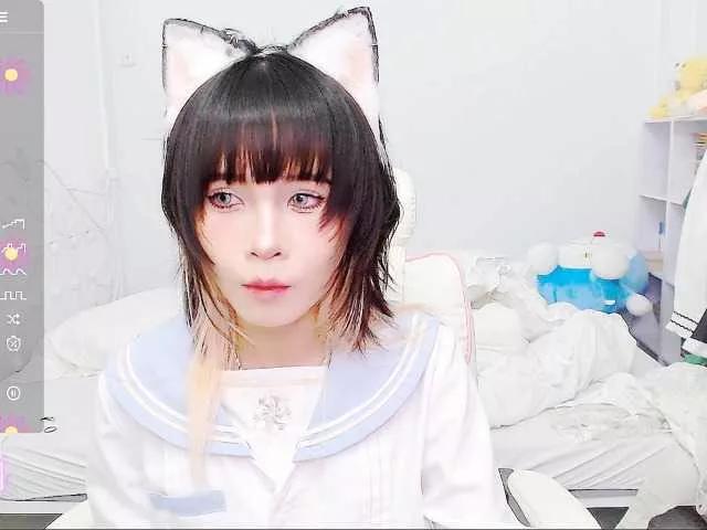 Meows2 on BongaCams 