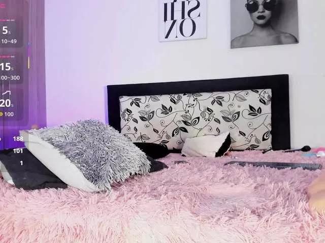 Masturbate to 38 years old MiliMattel from BongaCams MiliMattel from BongaCams