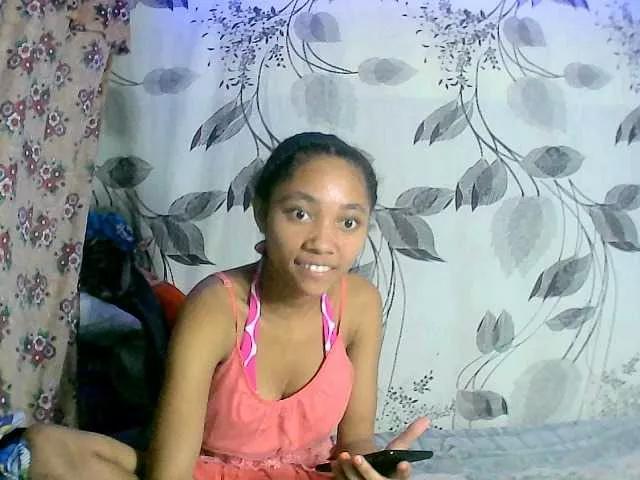 Monicaxa on BongaCams 