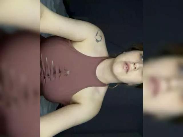 SexyBunnies25 on BongaCams 