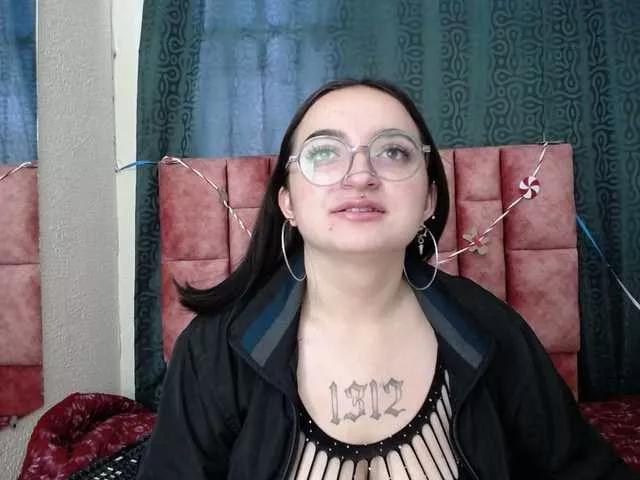 sophie-swe on BongaCams 