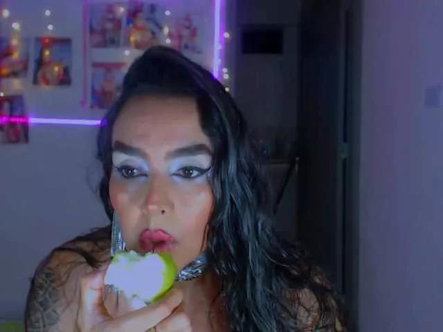 vanesaalatina on BongaCams 