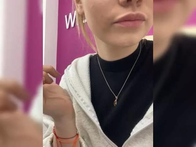 Watch slutty stripper VikaAndMilana VikaAndMilana from BongaCams