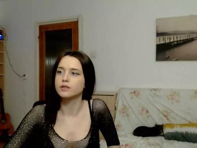 YoungCrazyHot on BongaCams 