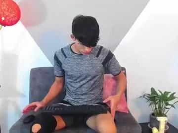 loganoficialx on Chaturbate 