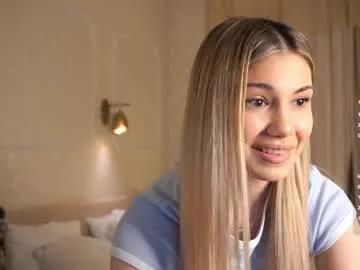 loraalvey on Chaturbate 