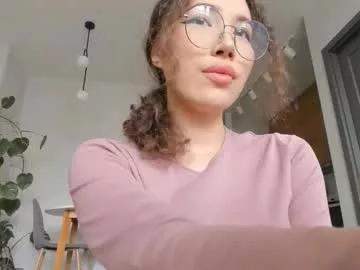 Try Yours_meyy, she wants to masturbate for you yours_meyy from Chaturbate
