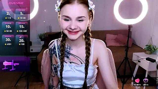 Britney_Lynch on StripChat 