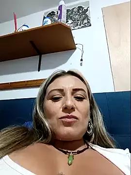 Isabellaa_Garcia_ on StripChat 