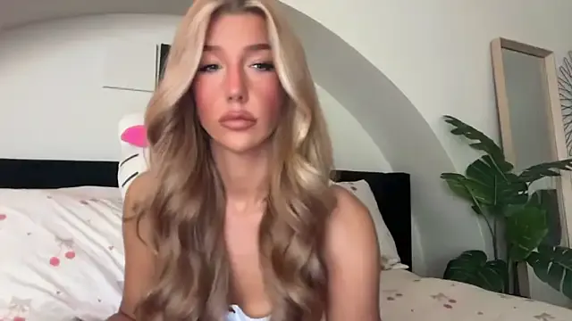 StripChat KENNIEXROSE is Freechat KENNIEXROSE — ONLY ALLOWED TO EDGE... LET ME CUM