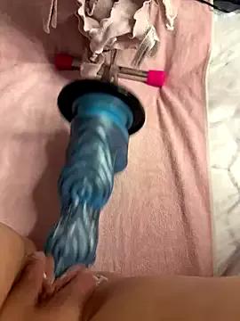 Watch amazing camwhore Luisa1 luisa1 from StripChat