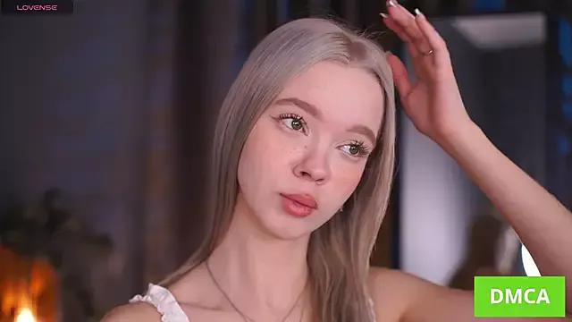 Discover StripChat's TastyTiffy TastyTiffy from StripChat