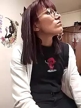 Yaumiko on StripChat 